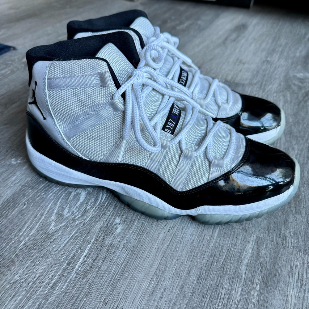 Air Jordan 11 Concord size 11